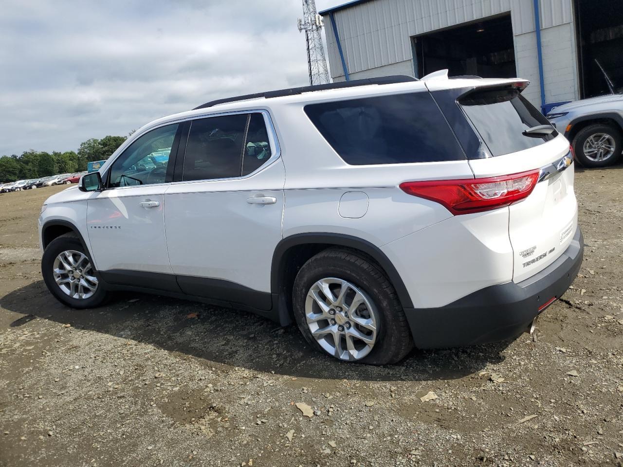 2020 Chevrolet Traverse Lt - Фото 2