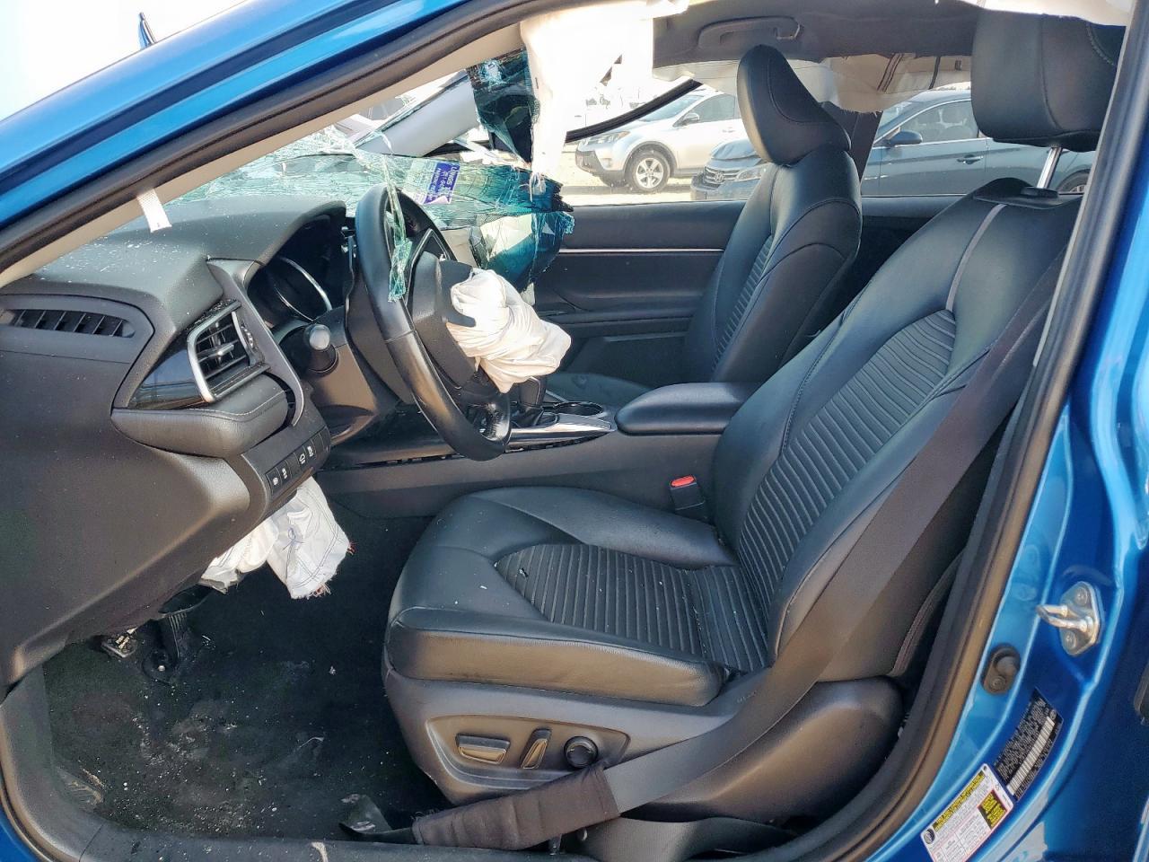 2019 Toyota Camry L - Фото 7