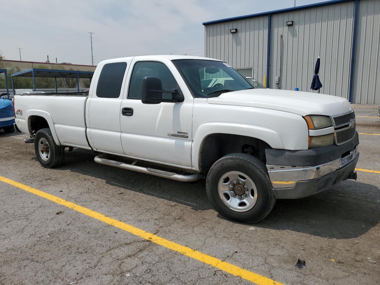 2003 Chevrolet Silverado K2500 Heavy Duty - Image 4