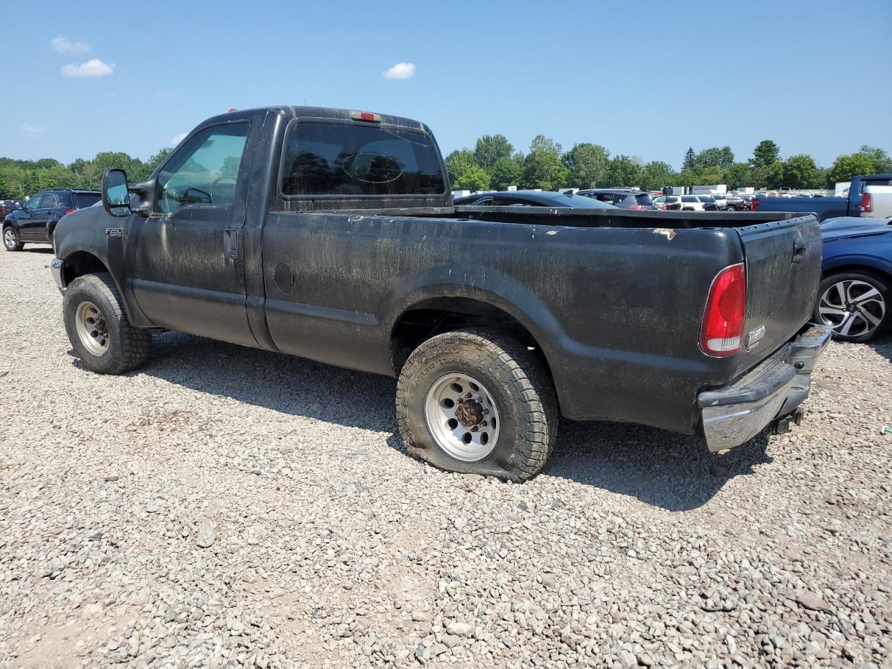 2001 Ford F250 Super Duty - Image 2