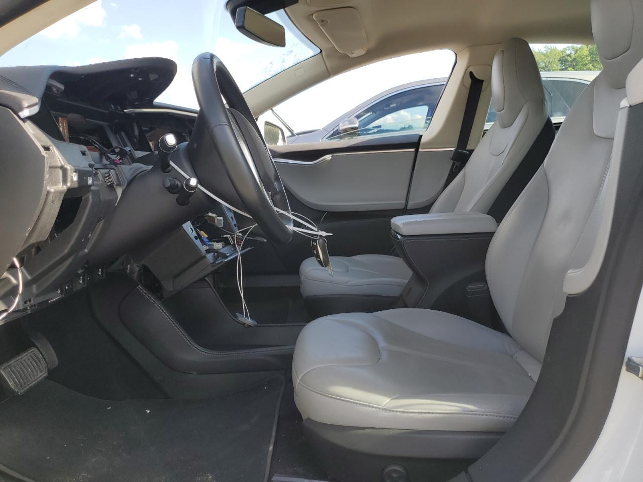 2014 Tesla Model S 4D 85 - Image 7
