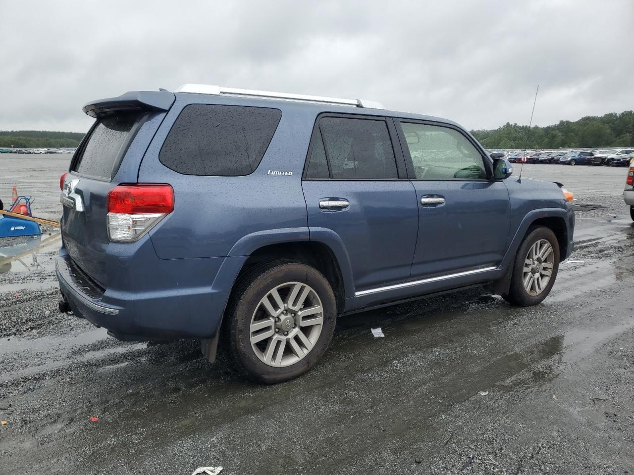 2013 Toyota 4Runner Sr5 - Image 3