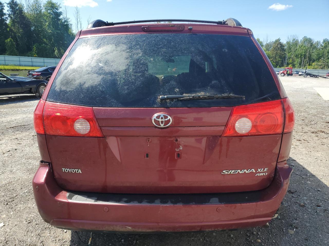 2010 Toyota Sienna Xle - Фото 6