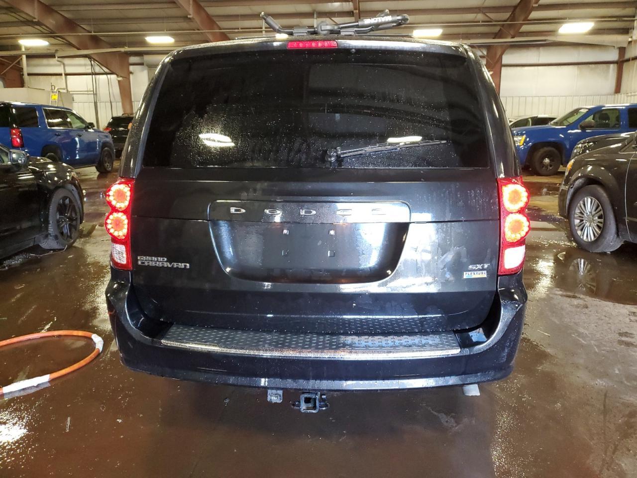 2017 Dodge Grand Caravan Sxt - Image 6