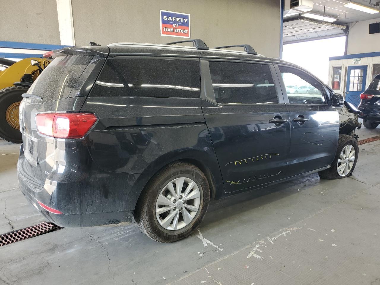 2016 Kia Sedona Lx - Фото 3