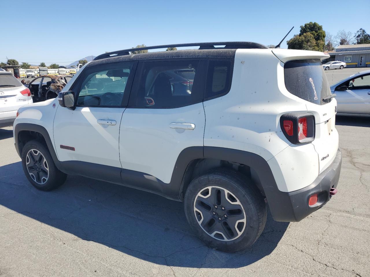 2017 Jeep Renegade Trailhawk - Фото 2