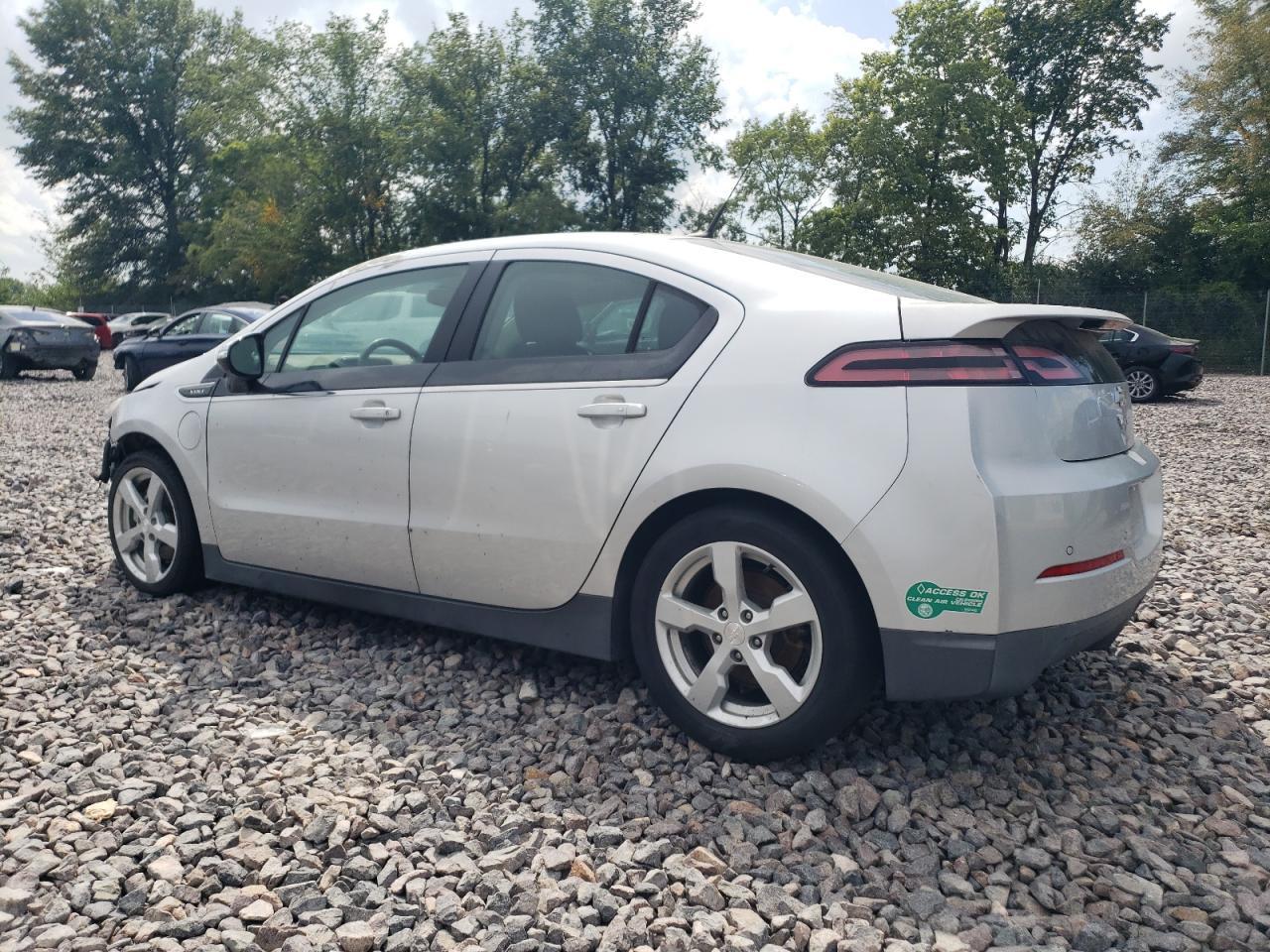 2014 Chevrolet Volt - Фото 2