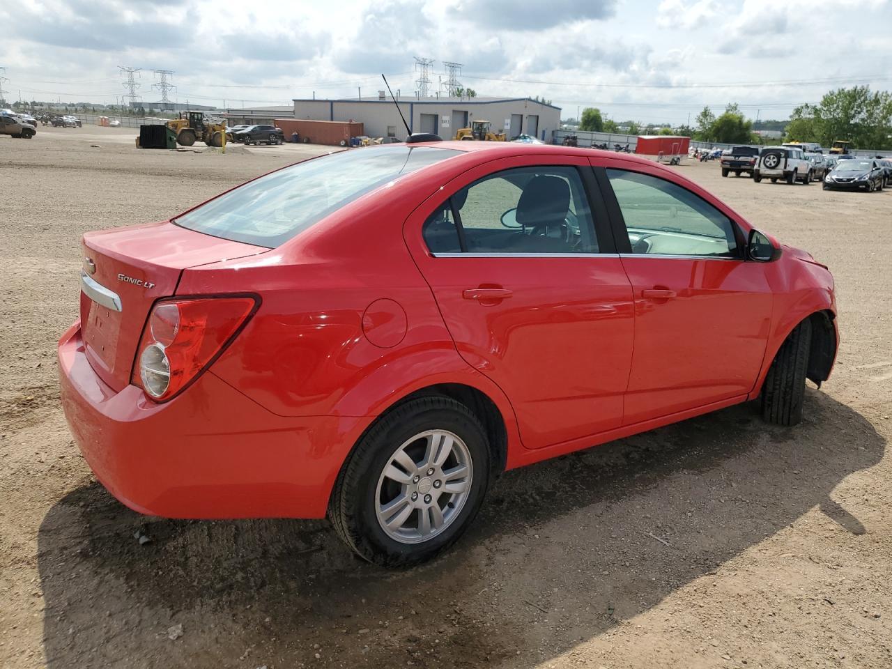 2016 Chevrolet Sonic Lt - Image 3