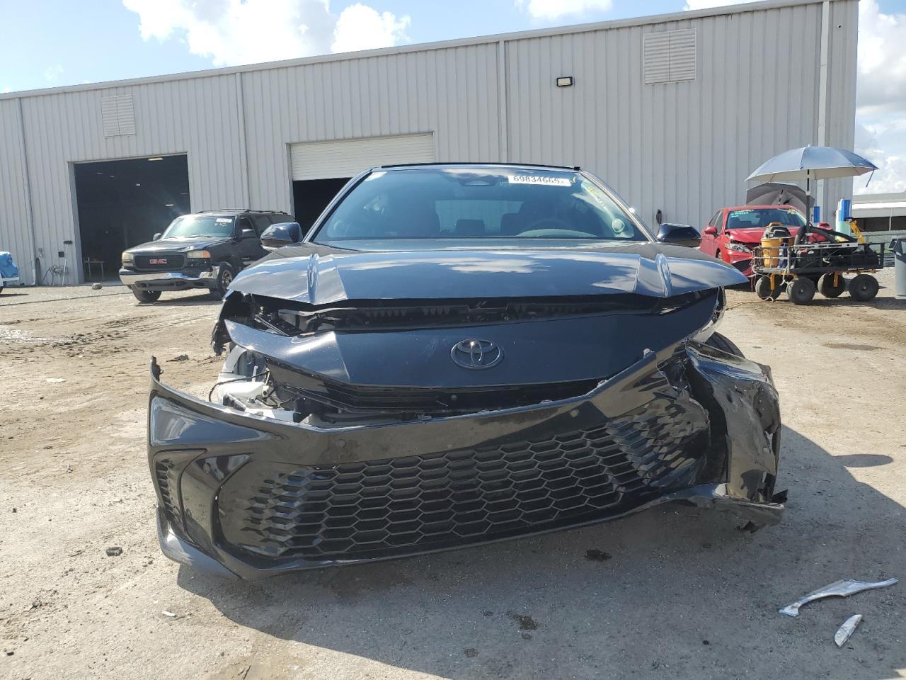 2025 Toyota Camry Xse - Фото 5