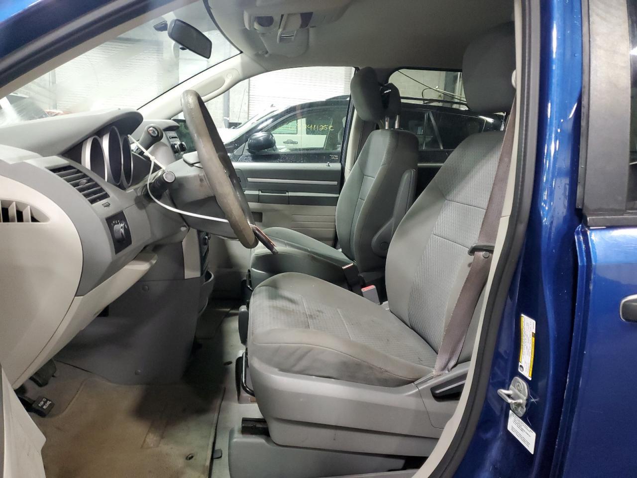 2010 Dodge Grand Caravan Se - Image 7