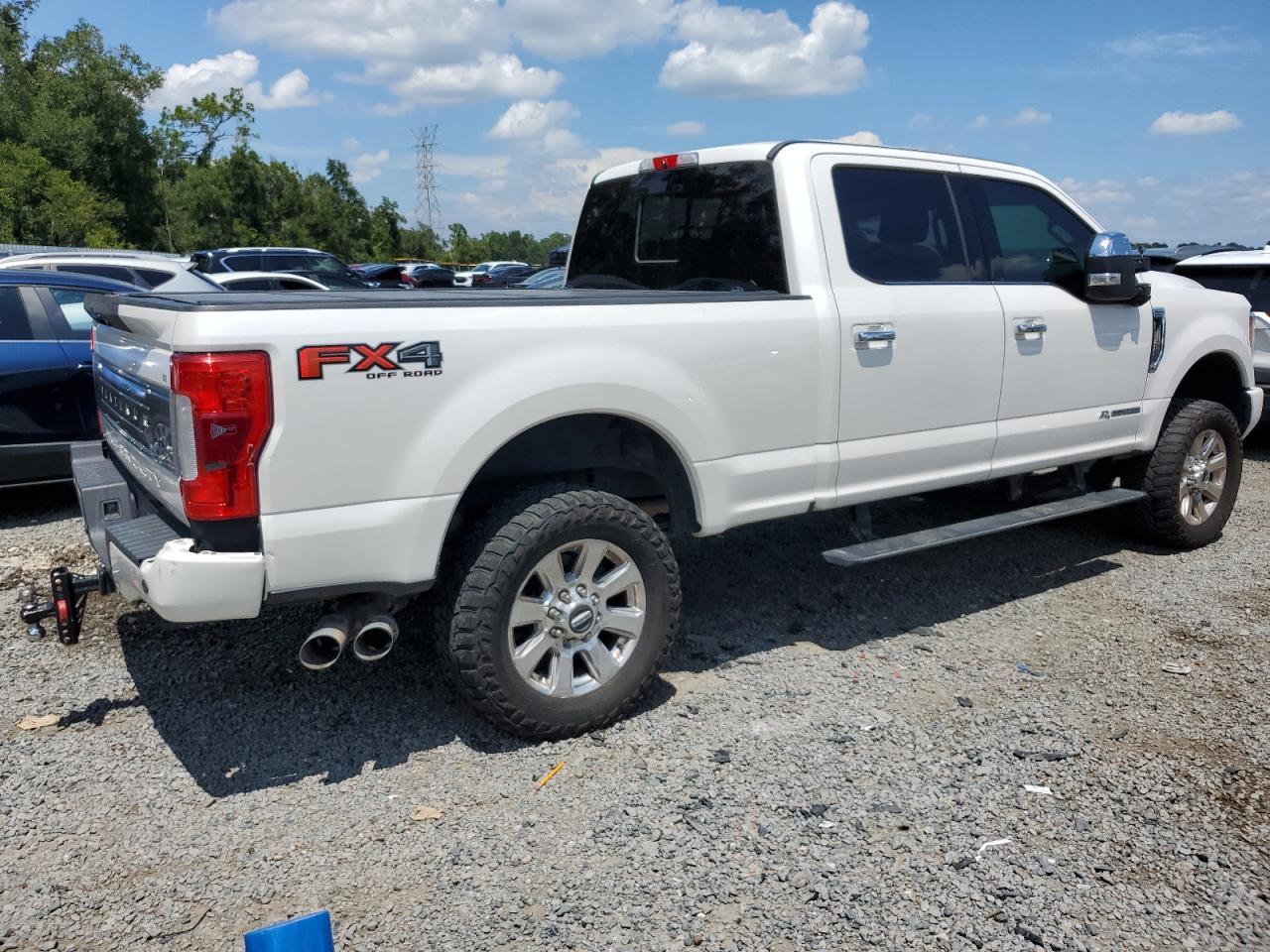 2017 Ford F250 Super Duty - Image 3