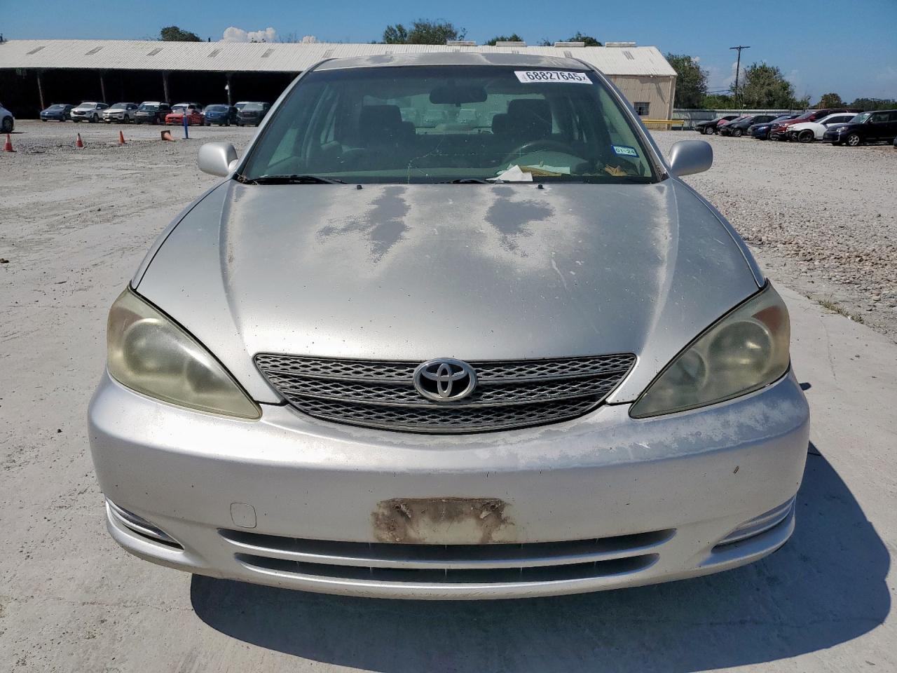 2002 Toyota Camry Le - Фото 5