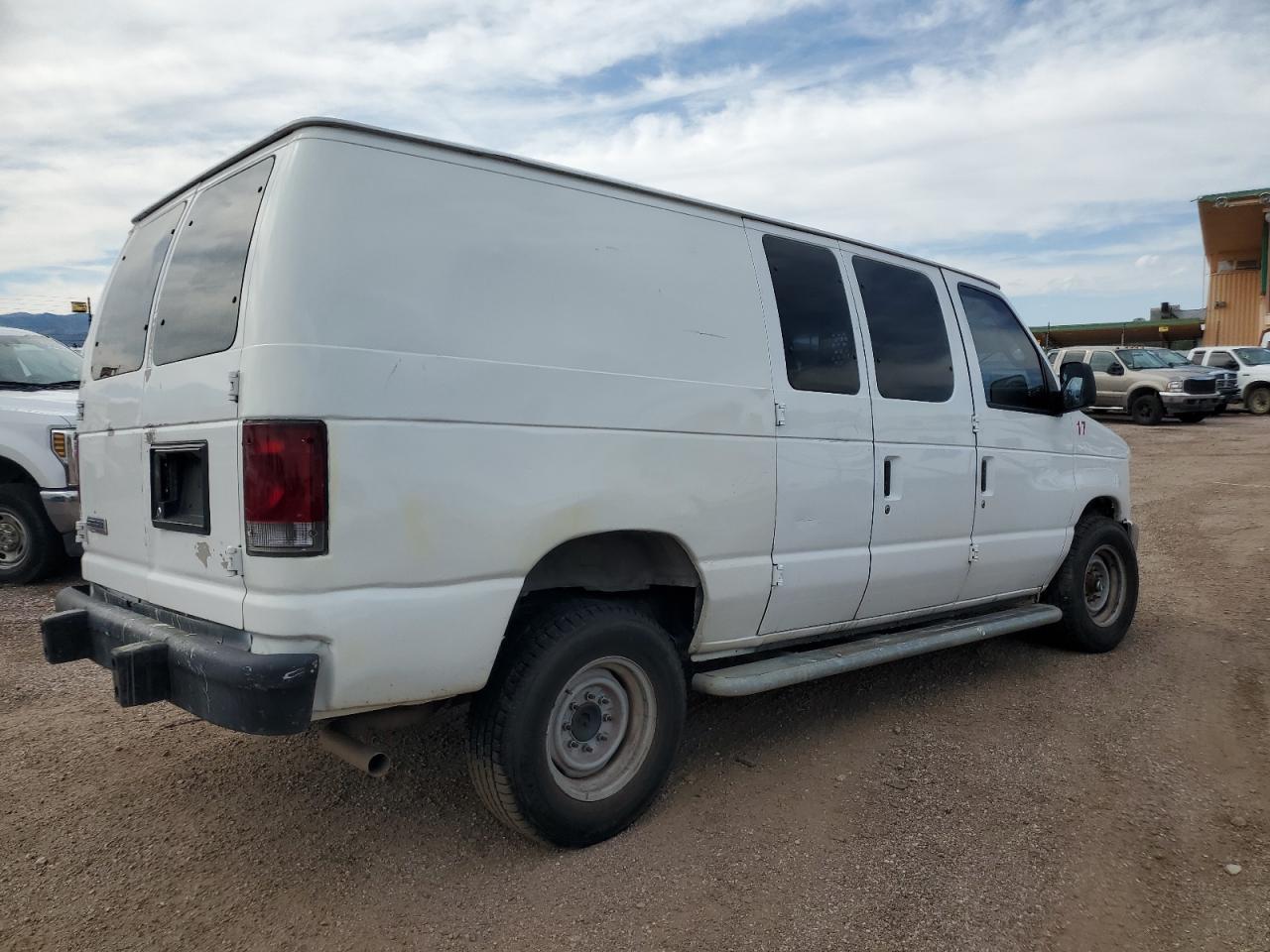 2009 Ford Econoline E250 Van - Image 3