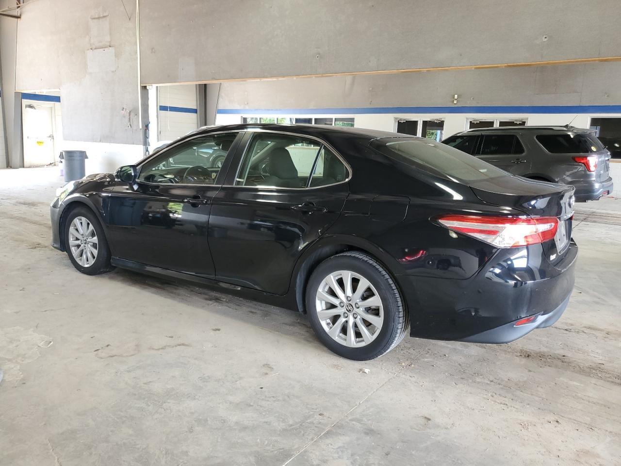 2018 Toyota Camry L - Image 2