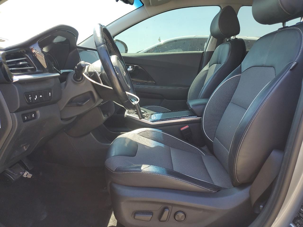 2022 Kia Niro S - Фото 7