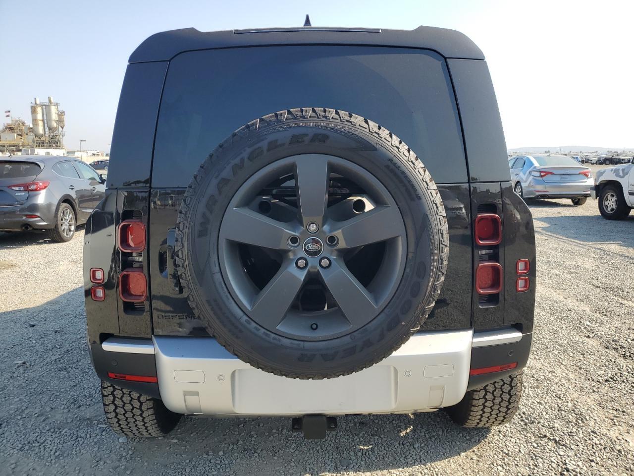 2024 Land Rover Defender 110 S - Фото 6