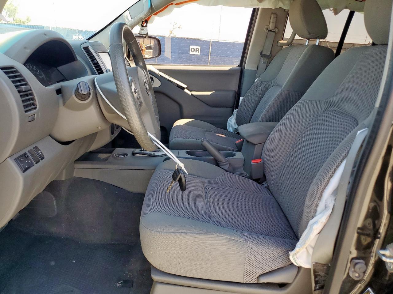 2020 Nissan Frontier S - Фото 7