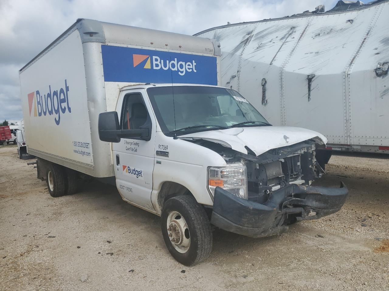 2019 Ford Econoline E350 Super Duty Cutaway Van - Фото 4