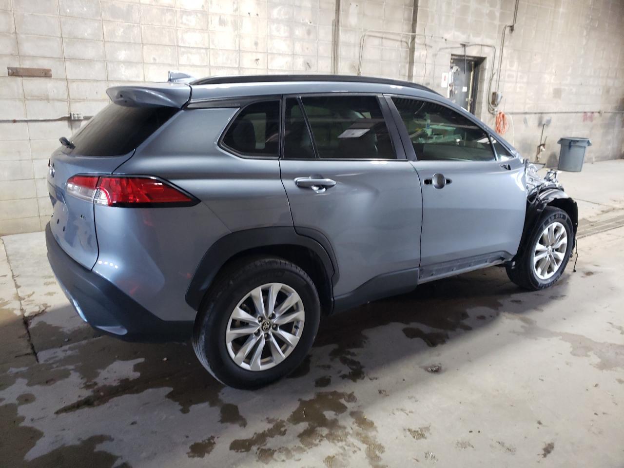 2023 Toyota Corolla Cross Le - Фото 3