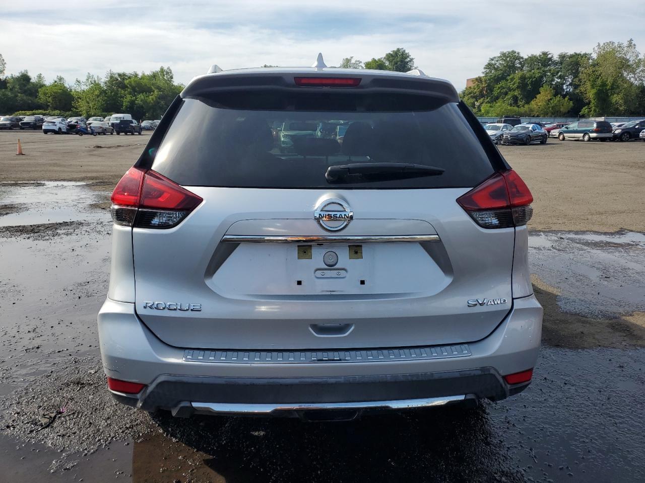 2018 Nissan Rogue S - Image 6