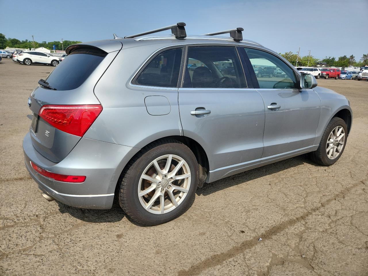 2010 Audi Q5 Premium Plus - Image 3