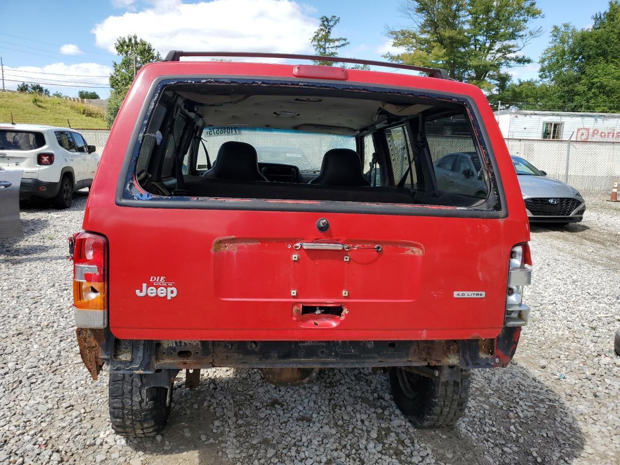 2001 Jeep Cherockee - Image 6