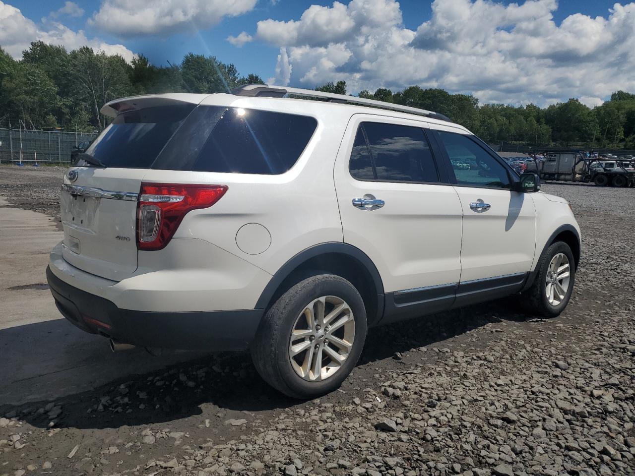 2014 Ford Explorer Xlt - Image 3