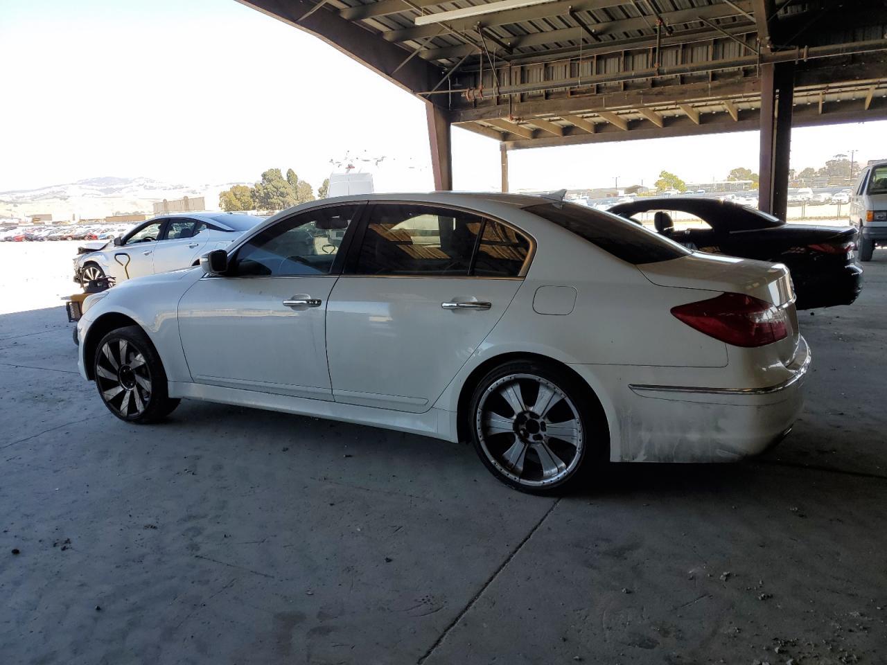 2012 Hyundai Genesis 3.8L - Image 2