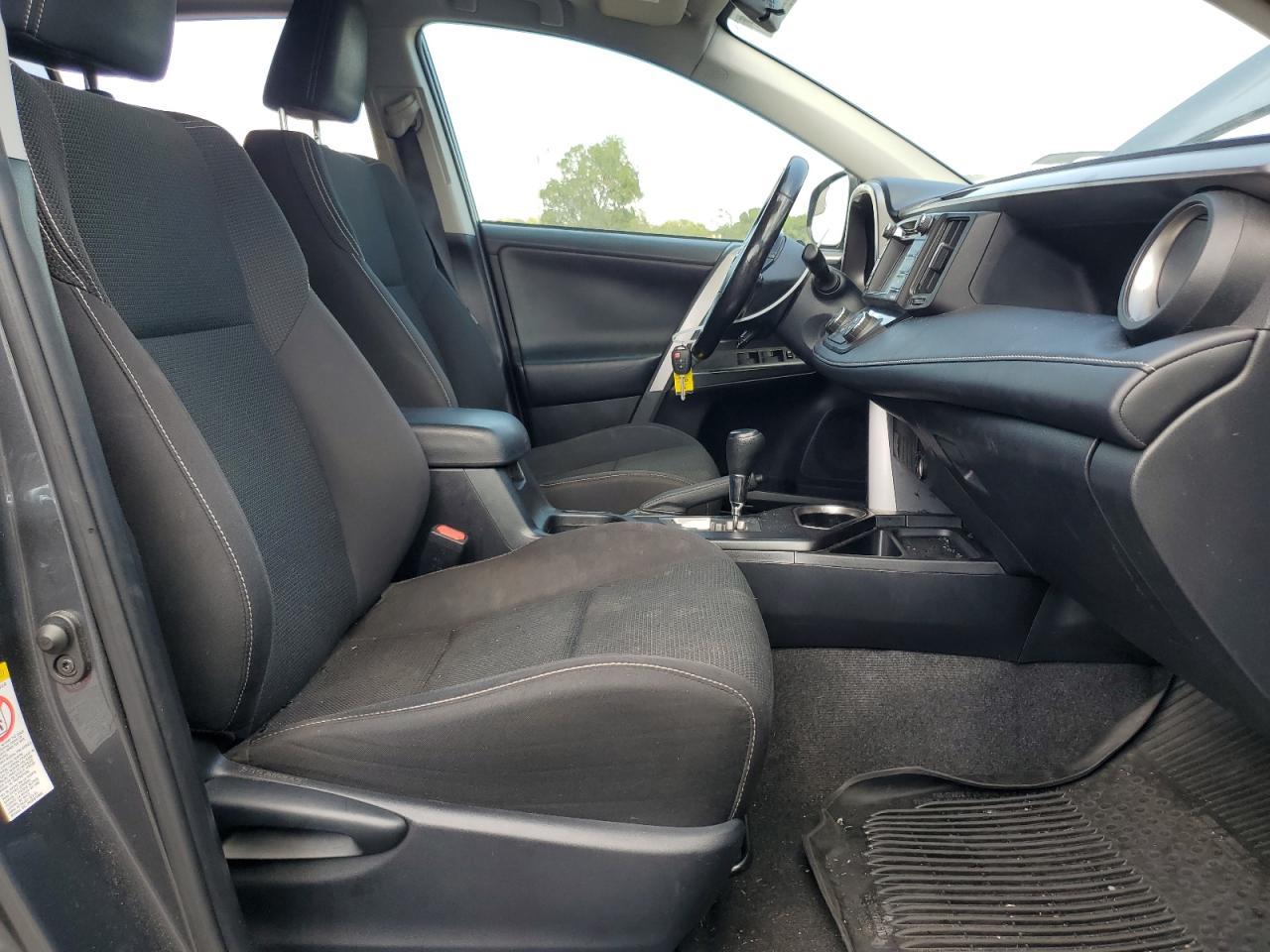 2017 Toyota Rav4 Xle - Image 7