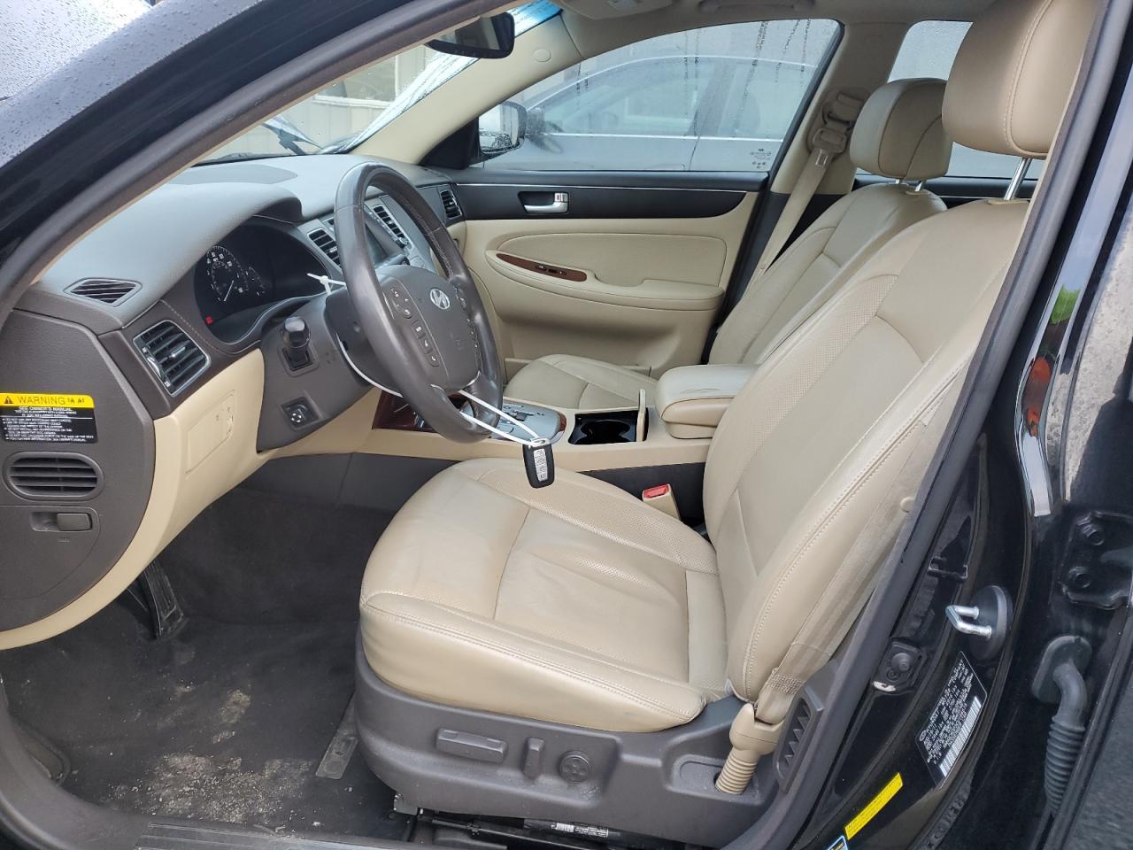 2012 Hyundai Genesis 3.8L - Фото 7