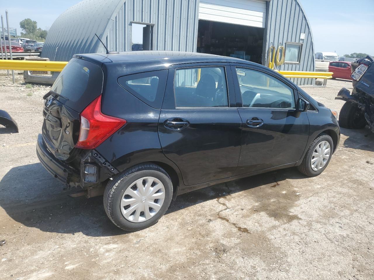 2016 Nissan Versa Note S - Фото 3