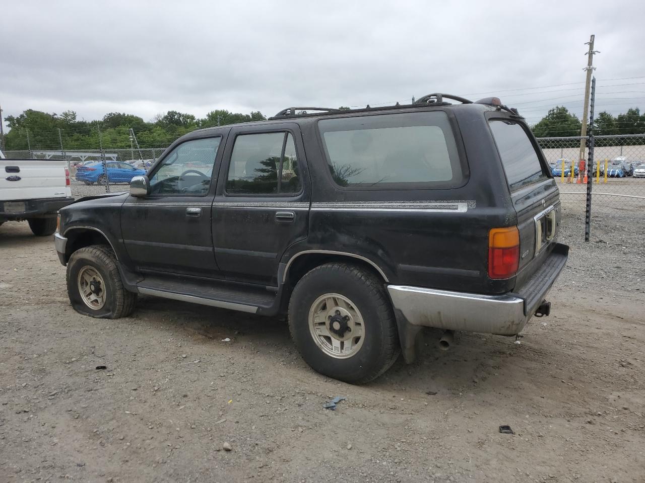1995 Toyota 4Runner Vn29 Sr5 - Image 2