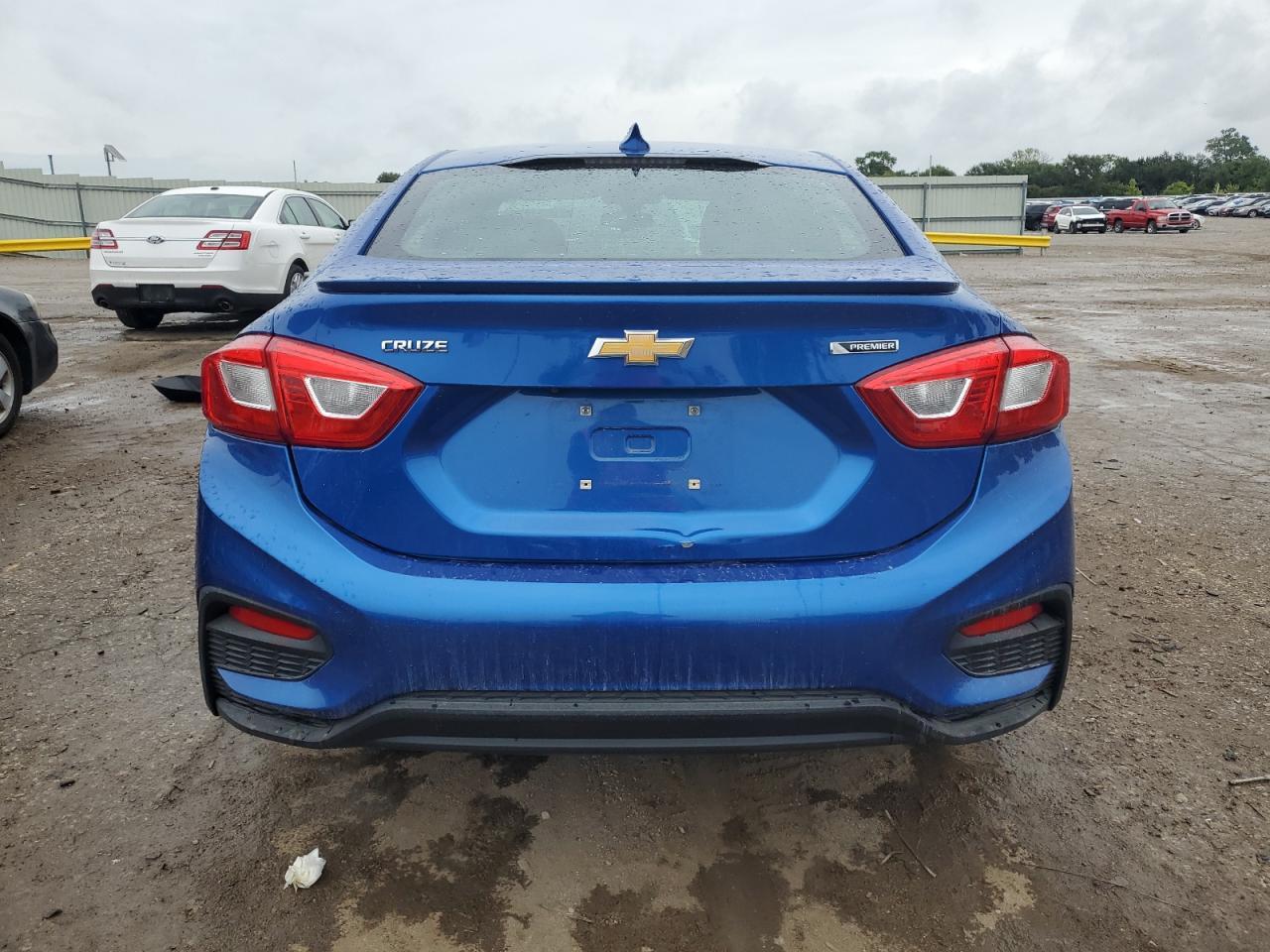 2017 Chevrolet Cruze Premier - Image 6