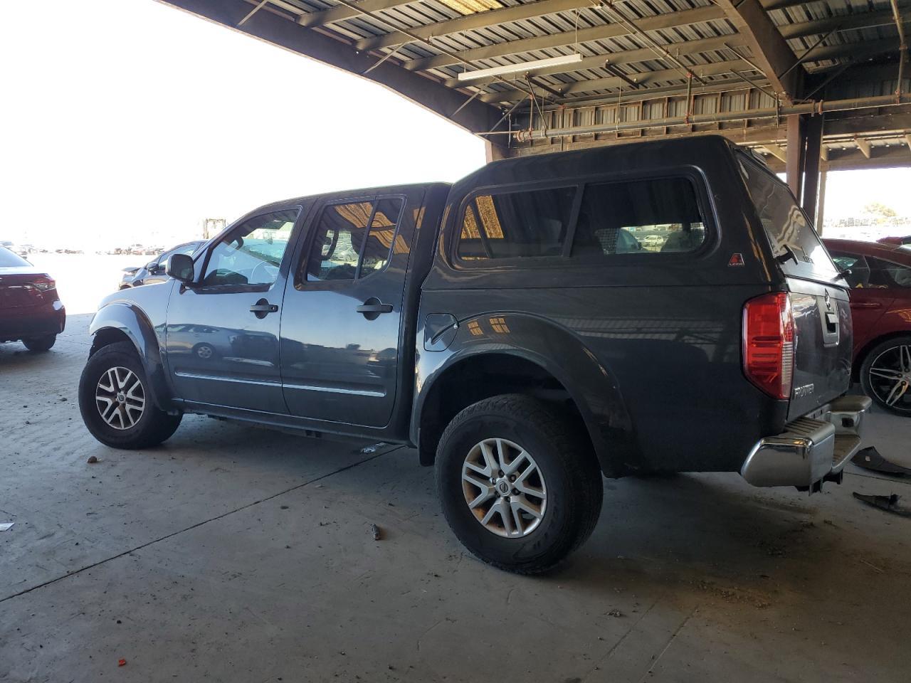 2015 Nissan Frontier S - Фото 2