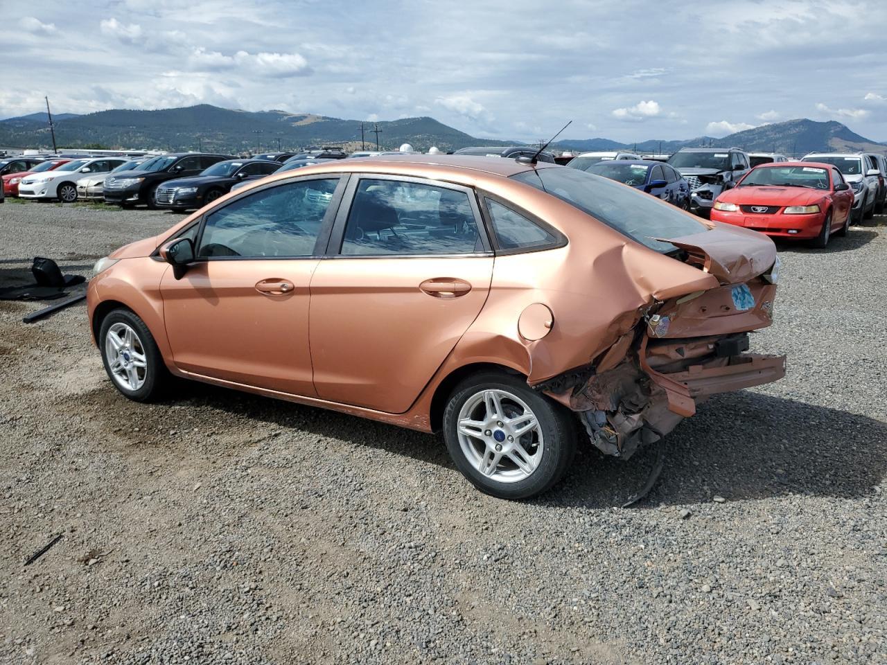 2017 Ford Fiesta Se - Image 2