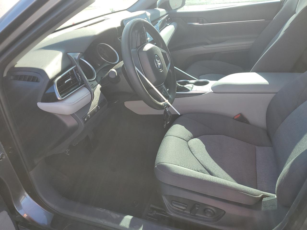 2023 Toyota Camry Le - Image 7