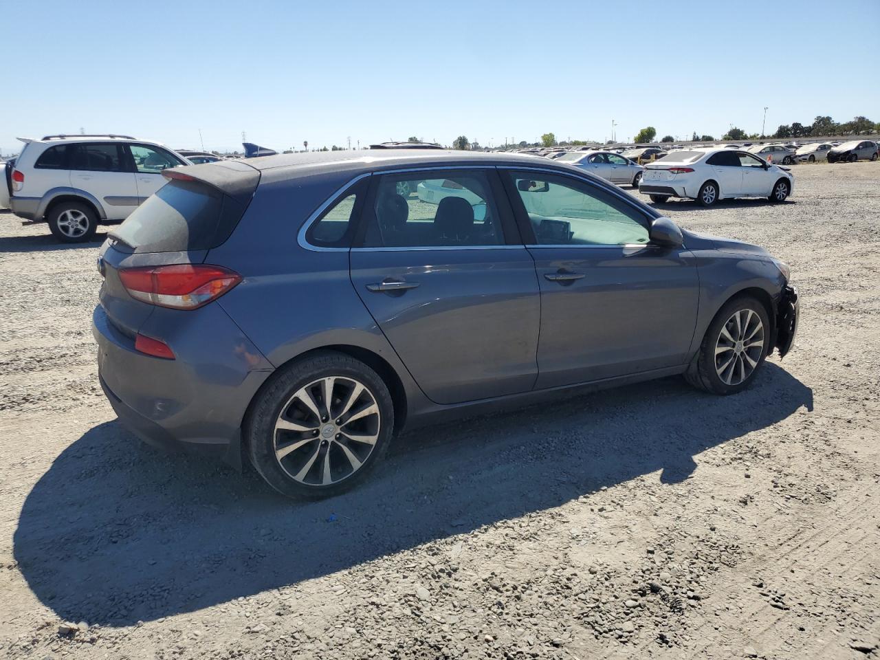 2018 Hyundai Elantra Gt - Фото 3