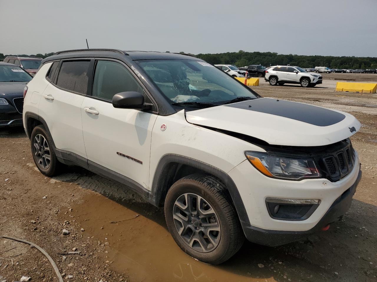 2020 Jeep Compass Trailhawk - Image 4