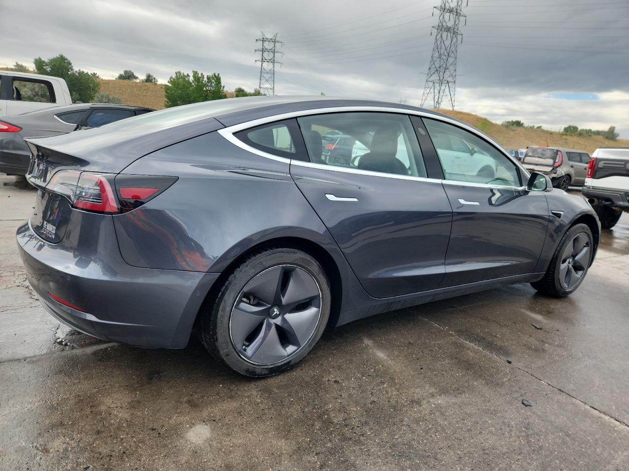 2018 Tesla Model 3 - Фото 3