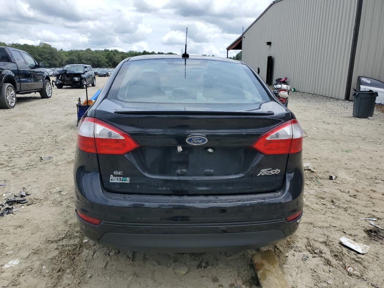 2017 Ford Fiesta Se - Фото 6