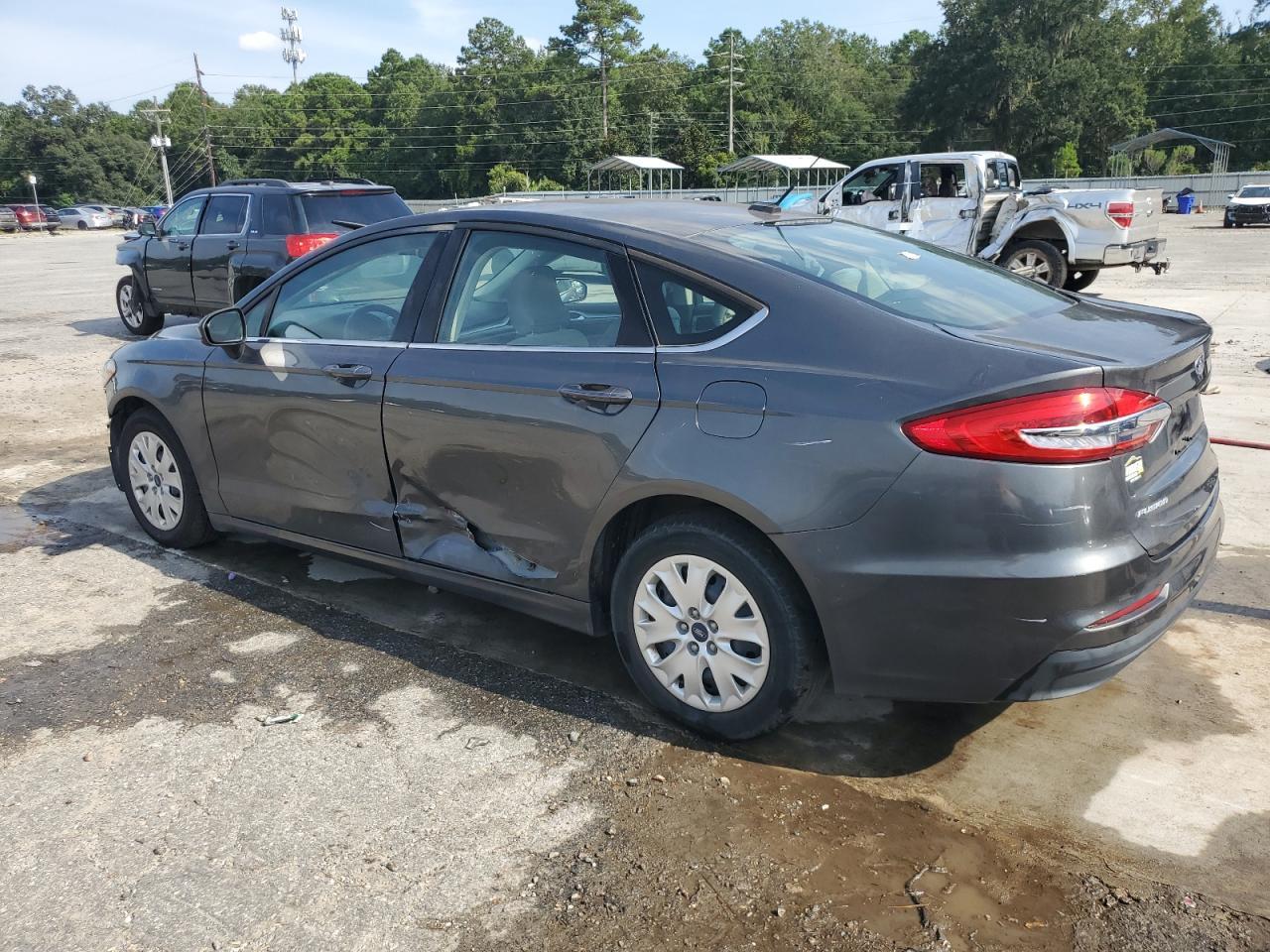 2019 Ford Fusion S - Image 2
