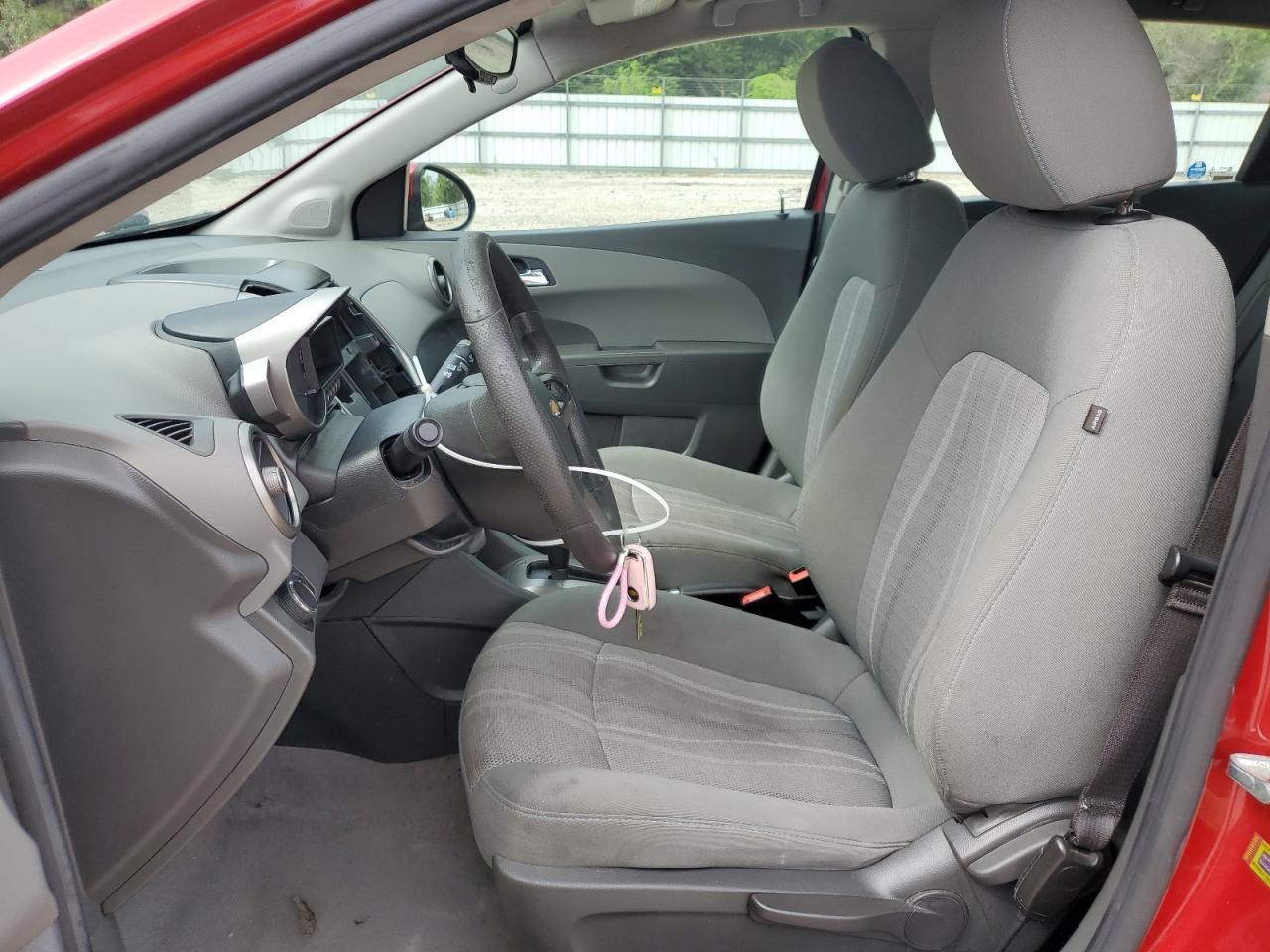 2016 Chevrolet Sonic Lt - Фото 7