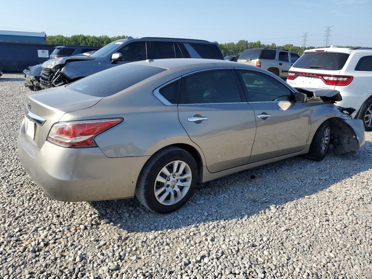 2014 Nissan Altima 2.5 - Image 3
