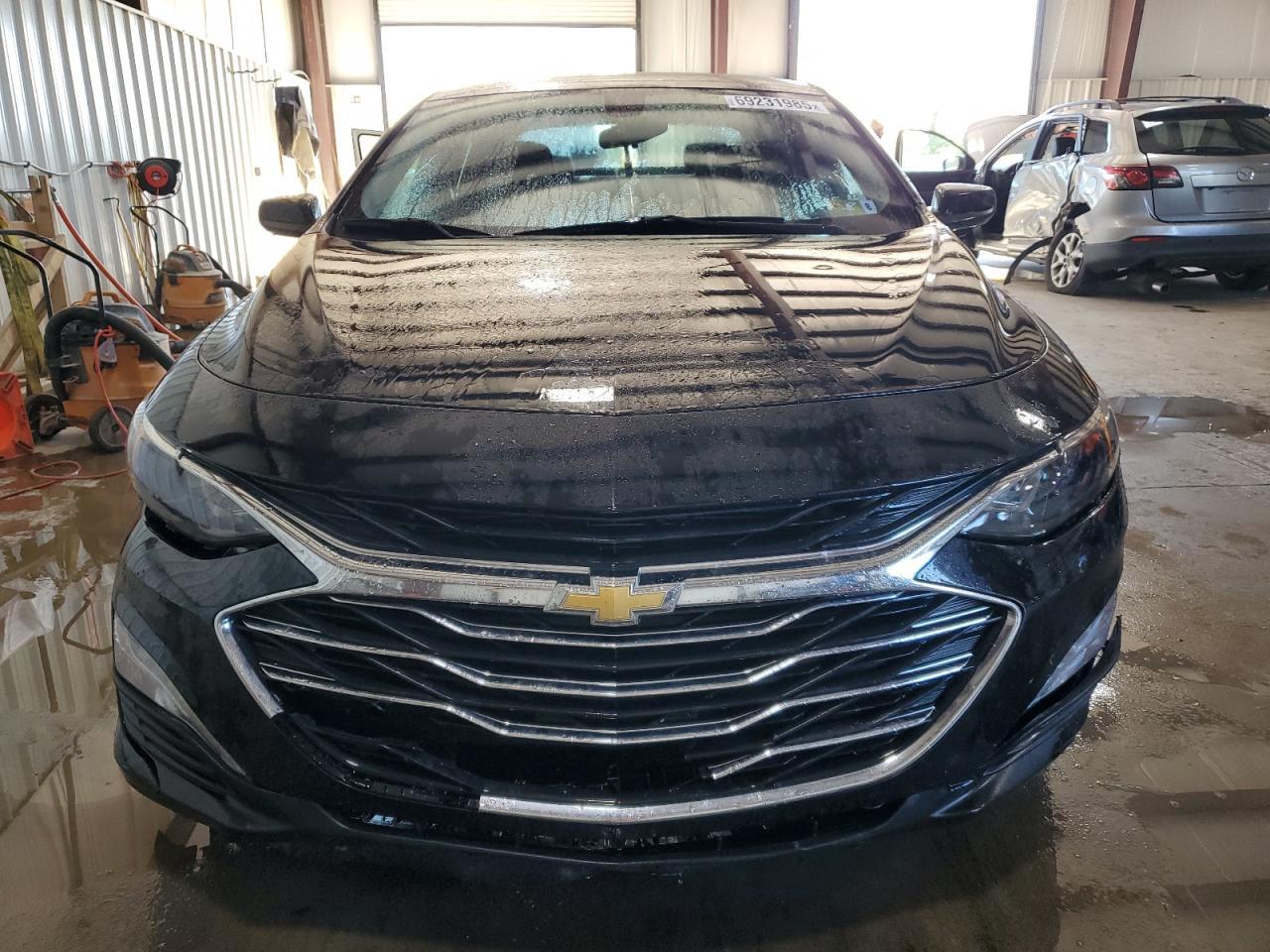 2022 Chevrolet Malibu Lt - Image 5