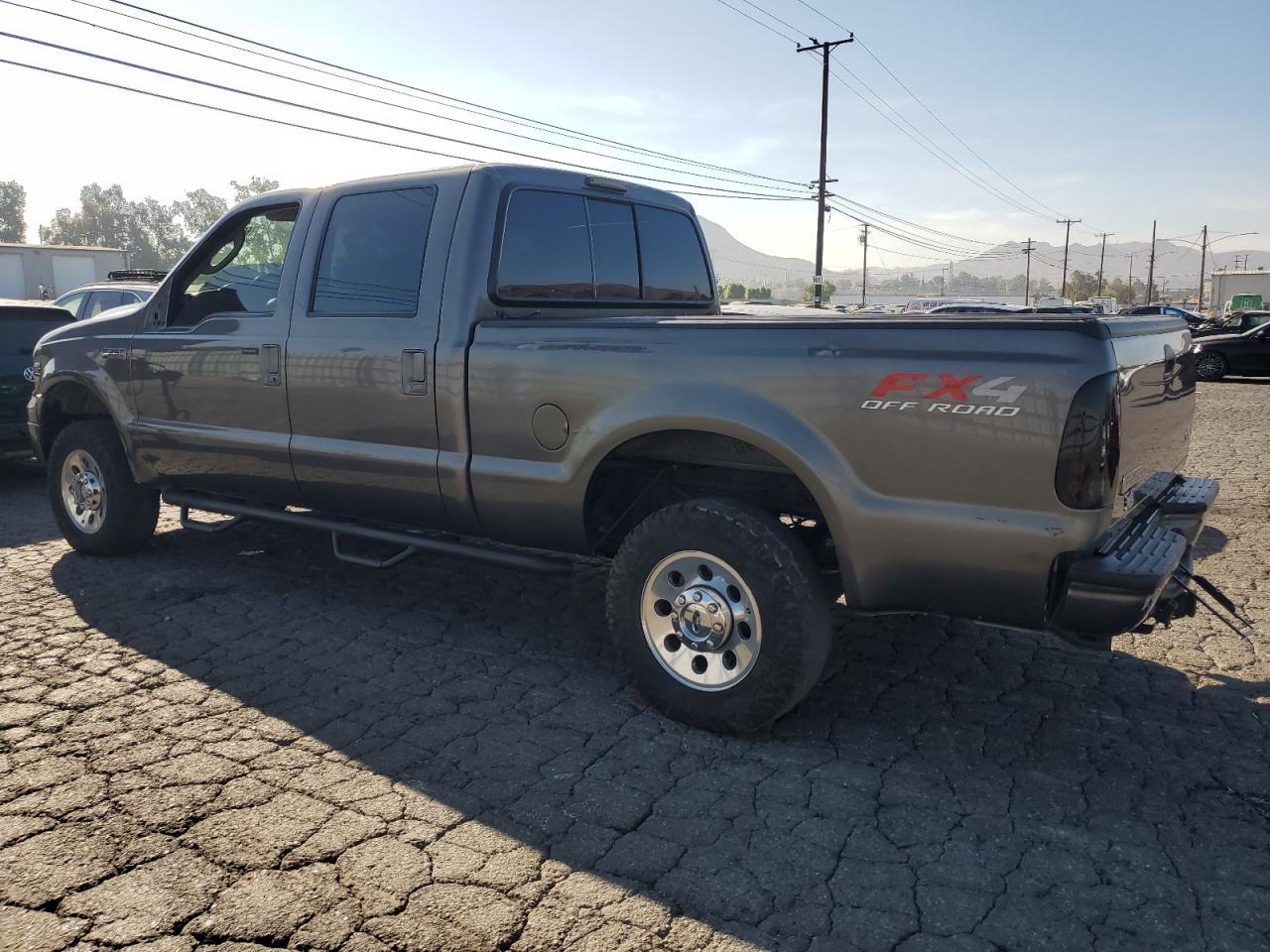 2005 Ford F250 Super Duty - Image 2