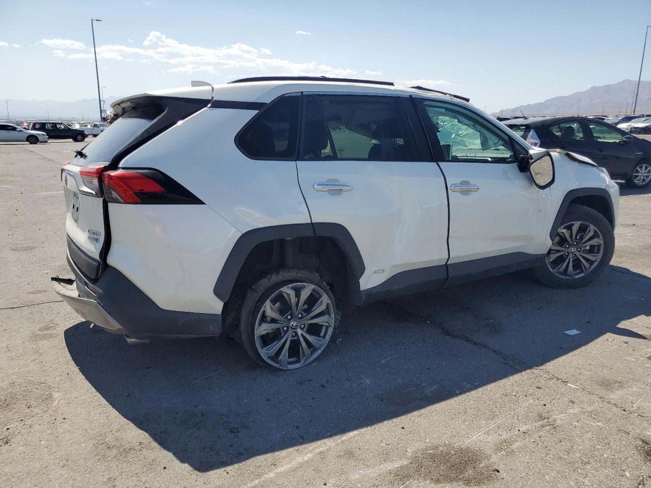 2022 Toyota Rav4 Limited - Фото 3