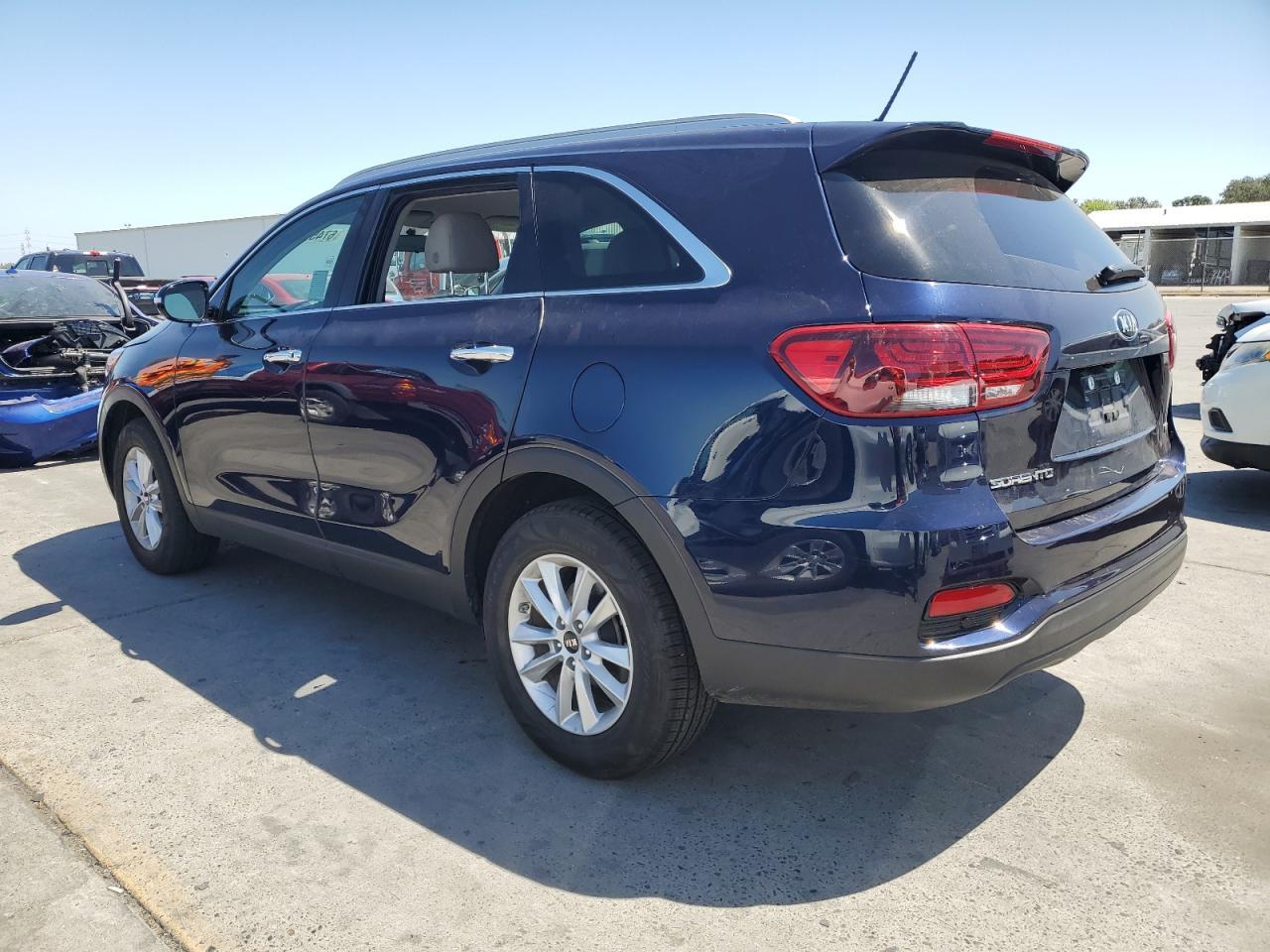2020 Kia Sorento L - Image 2