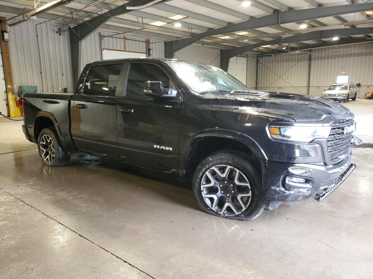 2025 Ram 1500 - Image 4