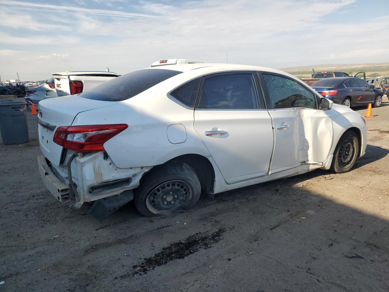 2019 Nissan Sentra S - Фото 3