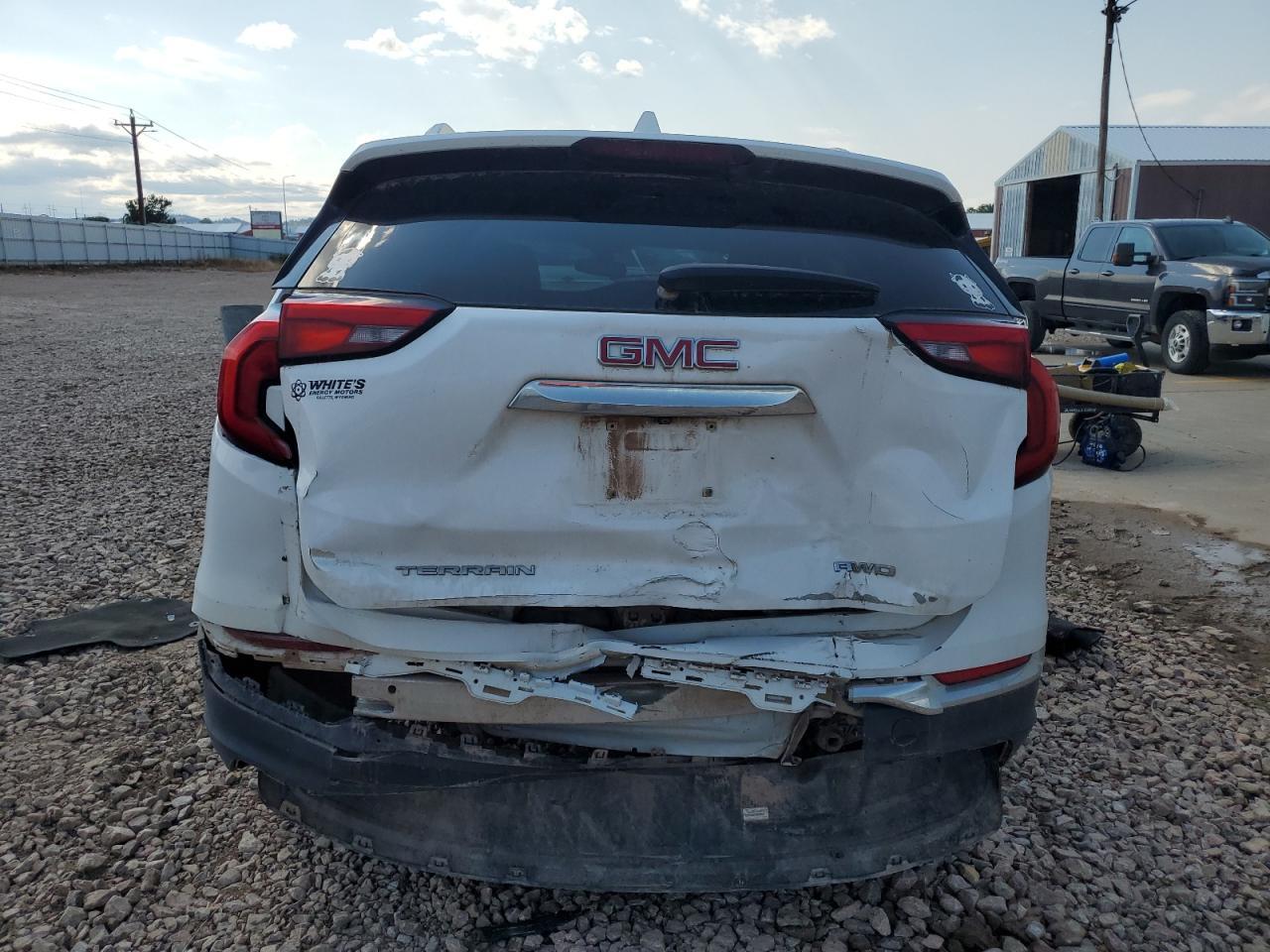 2020 GMC Terrain Slt - Image 6